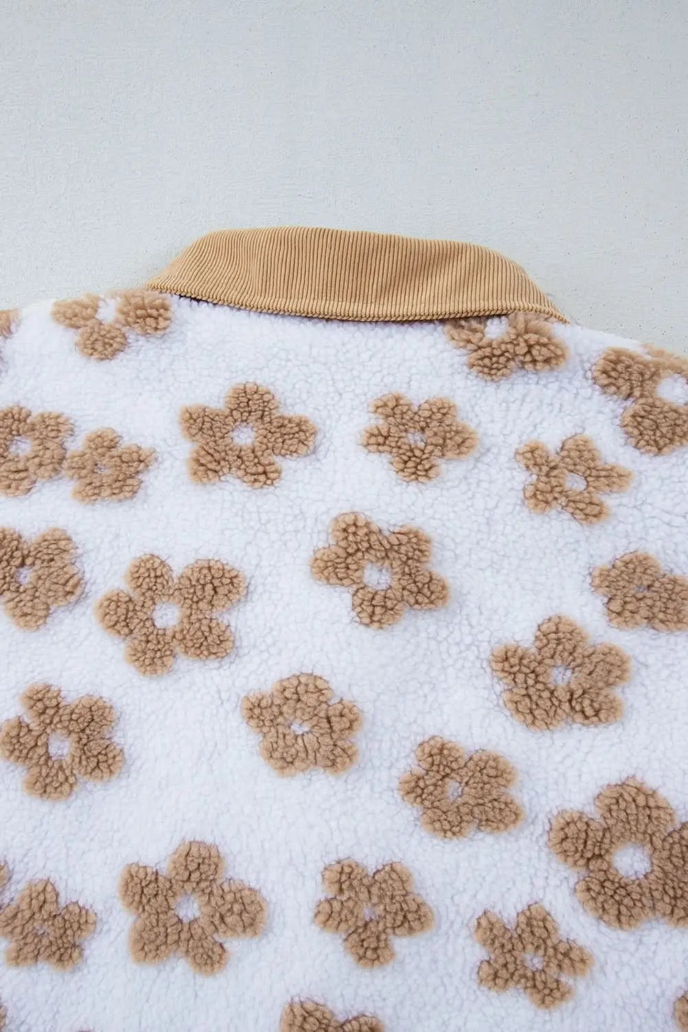 Charming beige flower fleece jacket - Love Salve